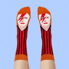 Load image into Gallery viewer, David Toewie, Medium Unisex
